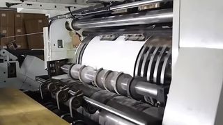 Fabricación de bolsas de papel Kraft personalizadas | Fábrica de bolsas de papel con mango torcido y mango plano