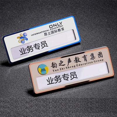 comprar Emblema de nombre de acero inoxidable personalizado con logotipo y reemplazable Insertar etiqueta de nombre premium online manufacture